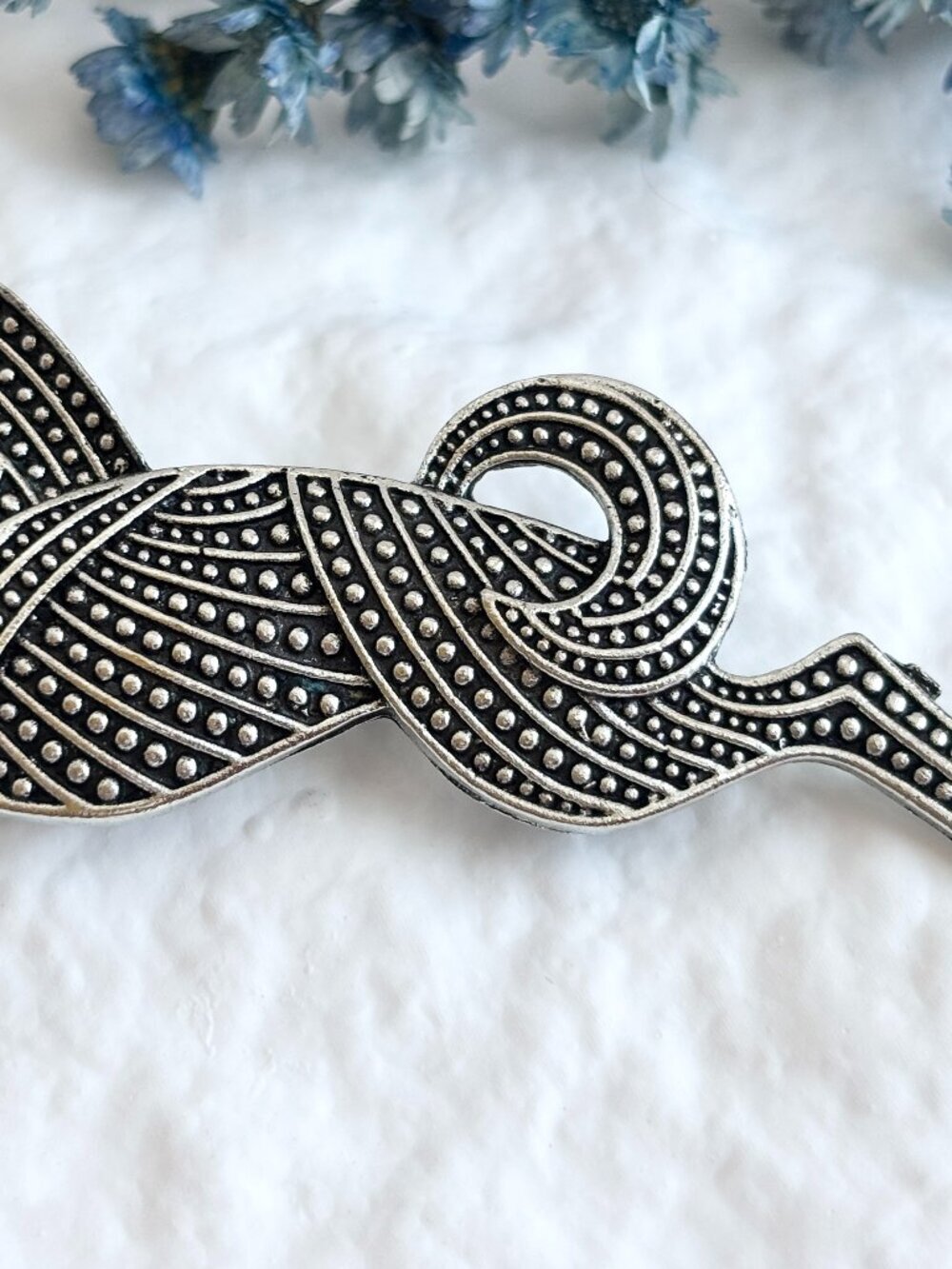 Leaping Horse Figural Silver Toned Vintage Inspired Textured Brooch Pin - Picture 3 of 16